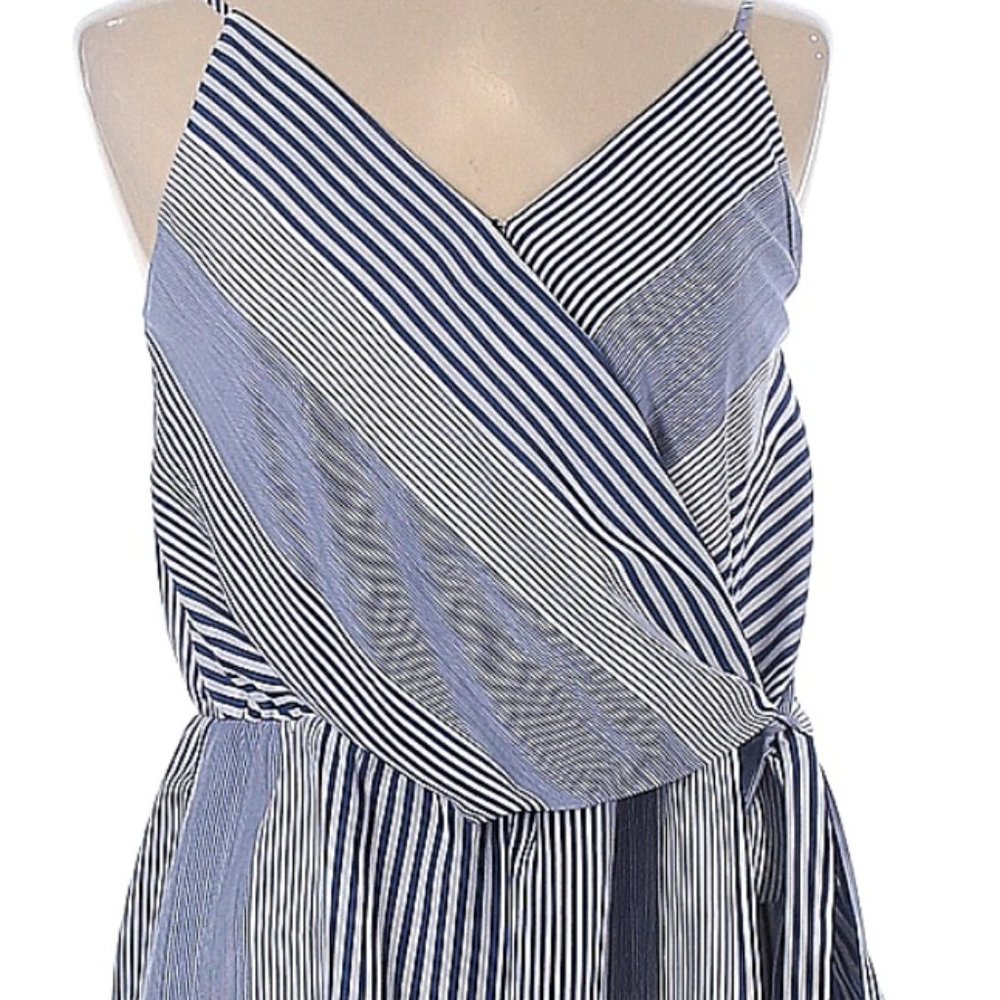 Banana Republic Sleeveless Tie Front Tank NWOT Large